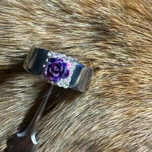 Customize your oura ring by adding a "gem" /rhinestone/nail art